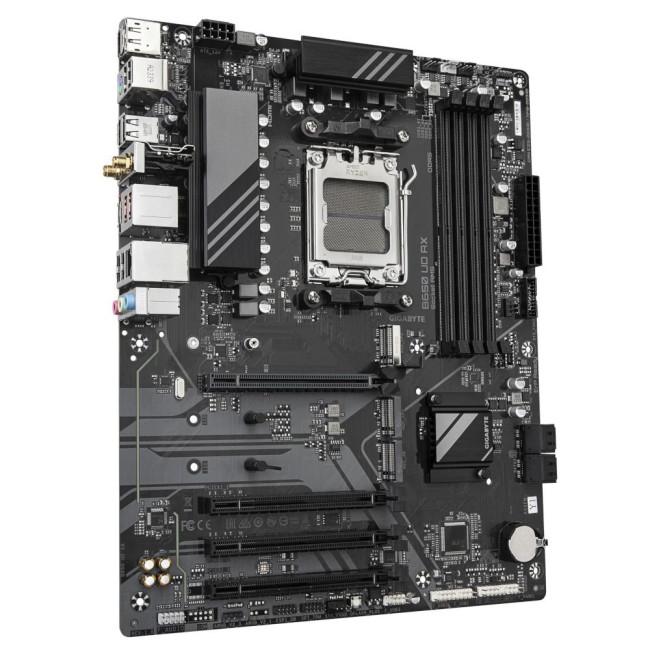Mатеринська плата sAM5 AMD B650 DP/HDMI 3xM.2 GbE LAN ATX GIGABYTE B650 UD AX