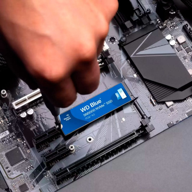 Жорсткий диск WD Blue SN5000 4TB NVMe WESTERN DIGITAL WDS400T4B0E