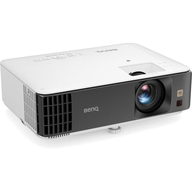 проектор TK700(4K,3200Lm,10000:1,1.127~1.46:1,HDMI,UCB,RS232,5W) BENQ TK700 (9H.JPK77.17E)