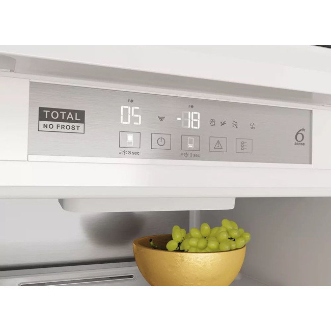 Холодильник Whirlpool WHC18 T573 
