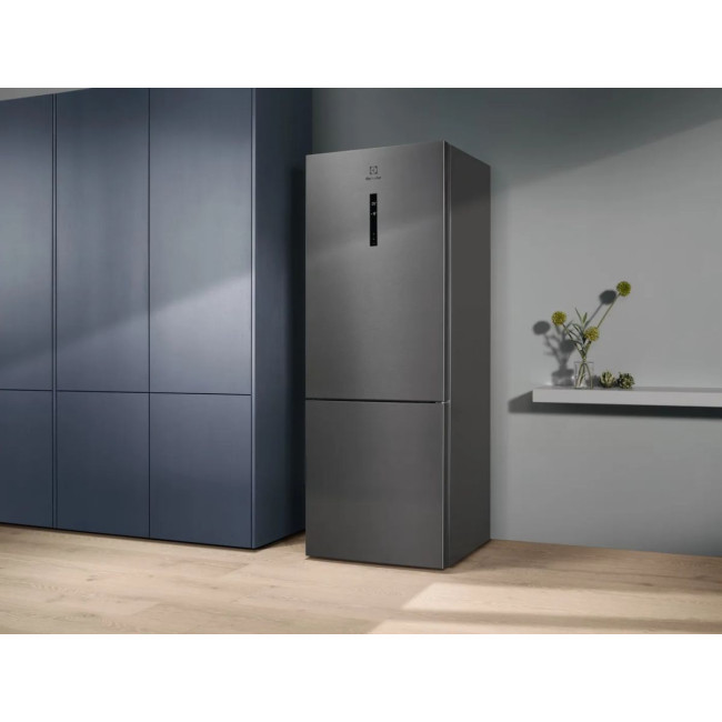 Холодильник Electrolux LNT6ME46X3