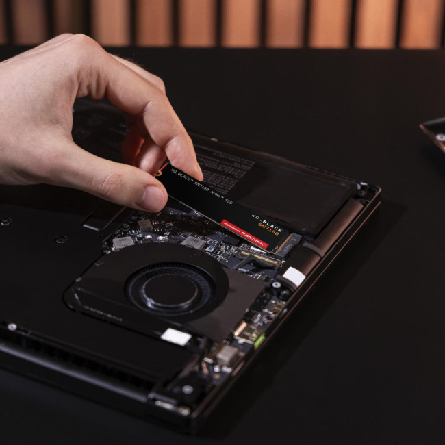 Твердотільний запам’ятовувальний пристрій накопичувач (SSD) G4 M.2 NVME 1TB BLACK SN7100 WDS100T4X0E SANDISK