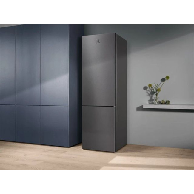 Холодильник Electrolux LNT5ME36U1