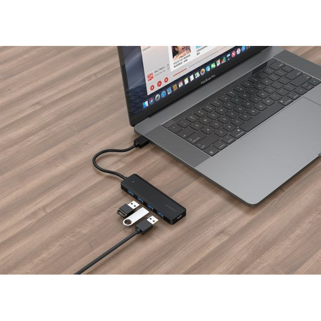 Хаб на 4 порти USB 3.1,USB-A, USB-C PD, пластик, чорний