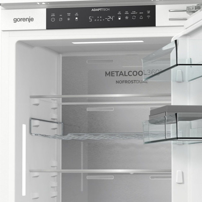 Холодильник Gorenje NRKI517E82WF 