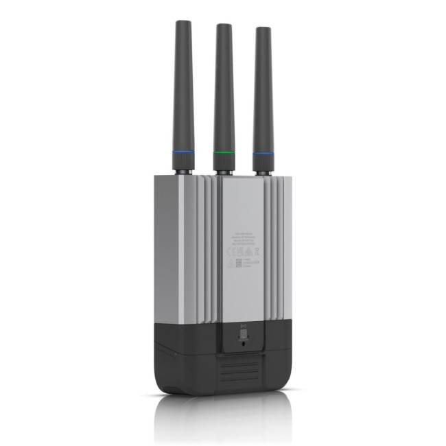 Точка доступу з функцією маршрутизації, мережеве обладнання MOBILE UMR-INDUSTRIAL UBIQUITI
