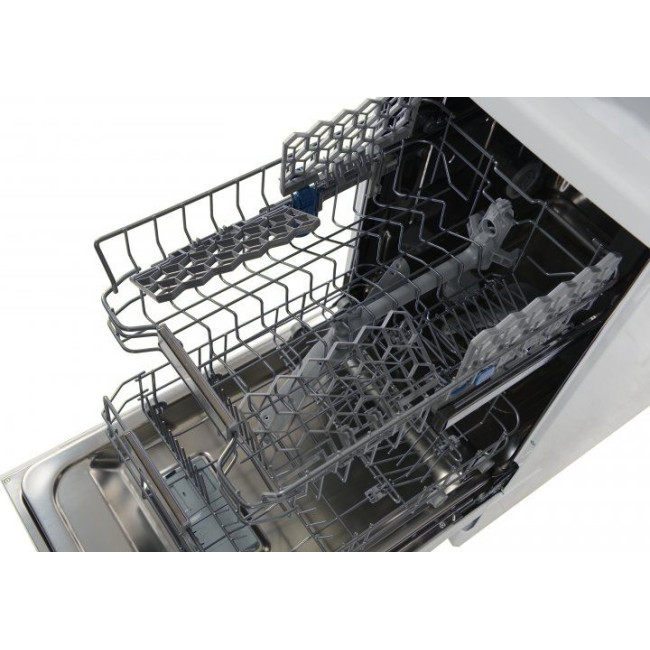 Посудомийна машина Indesit DSFO3T224C