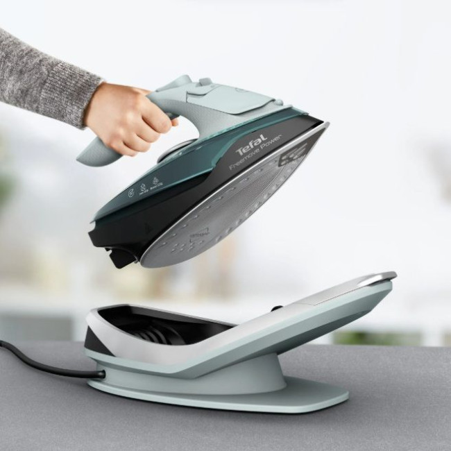 Праска з подачею пари Tefal FV6670E0