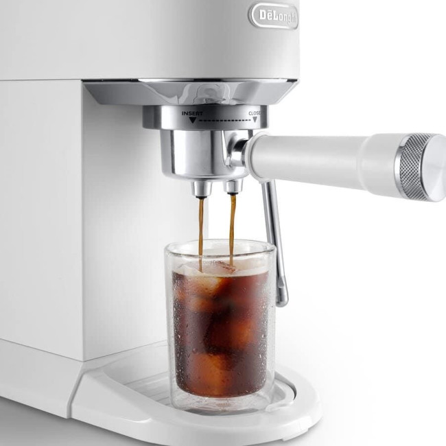 Кавоварка DeLonghi EC 890 WI